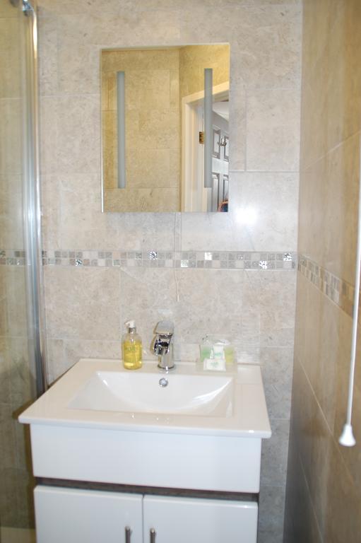 Orchard Hill Hotel 3*
